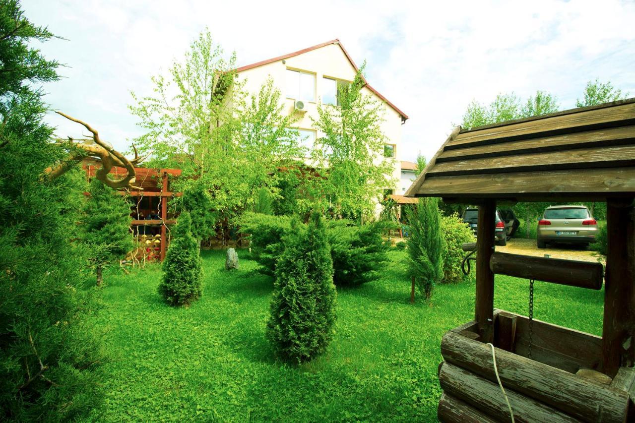 Vila Leonard Hotel Costinesti Exterior photo